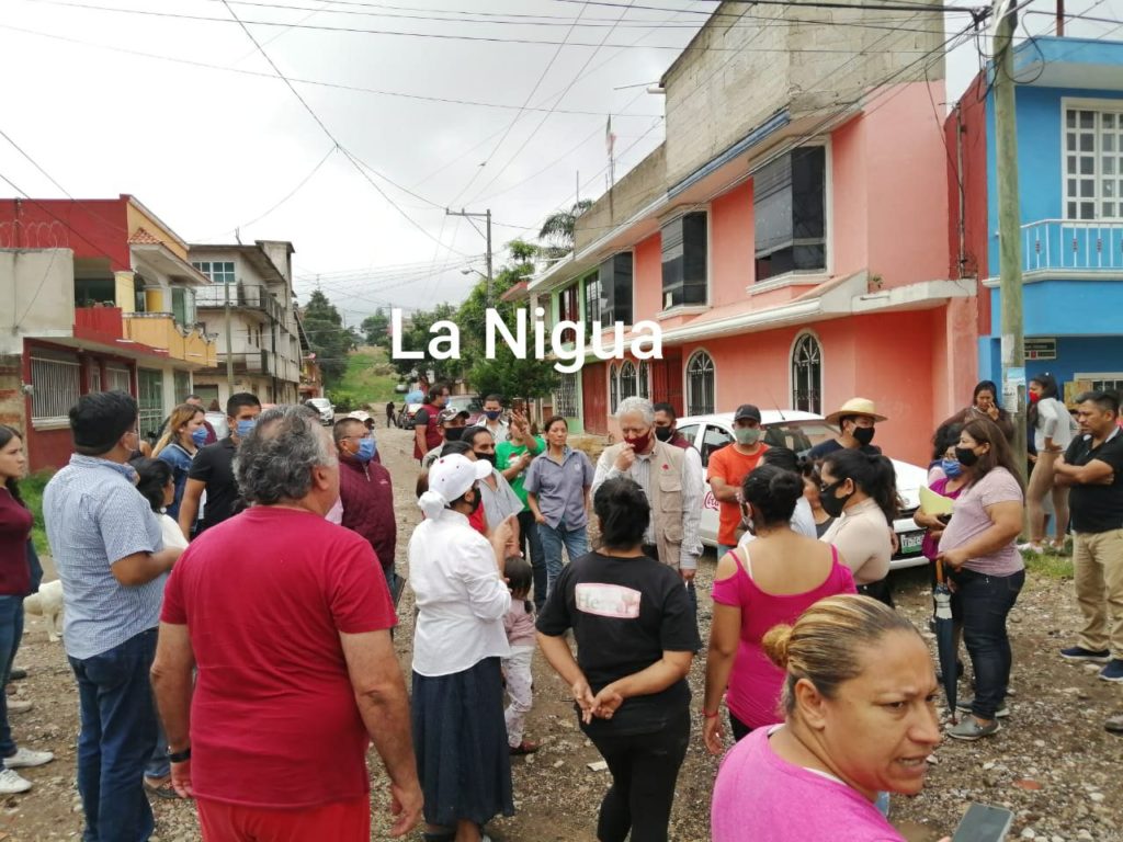 Recorre alcalde de Xalapa colonias afectadas por lluvias