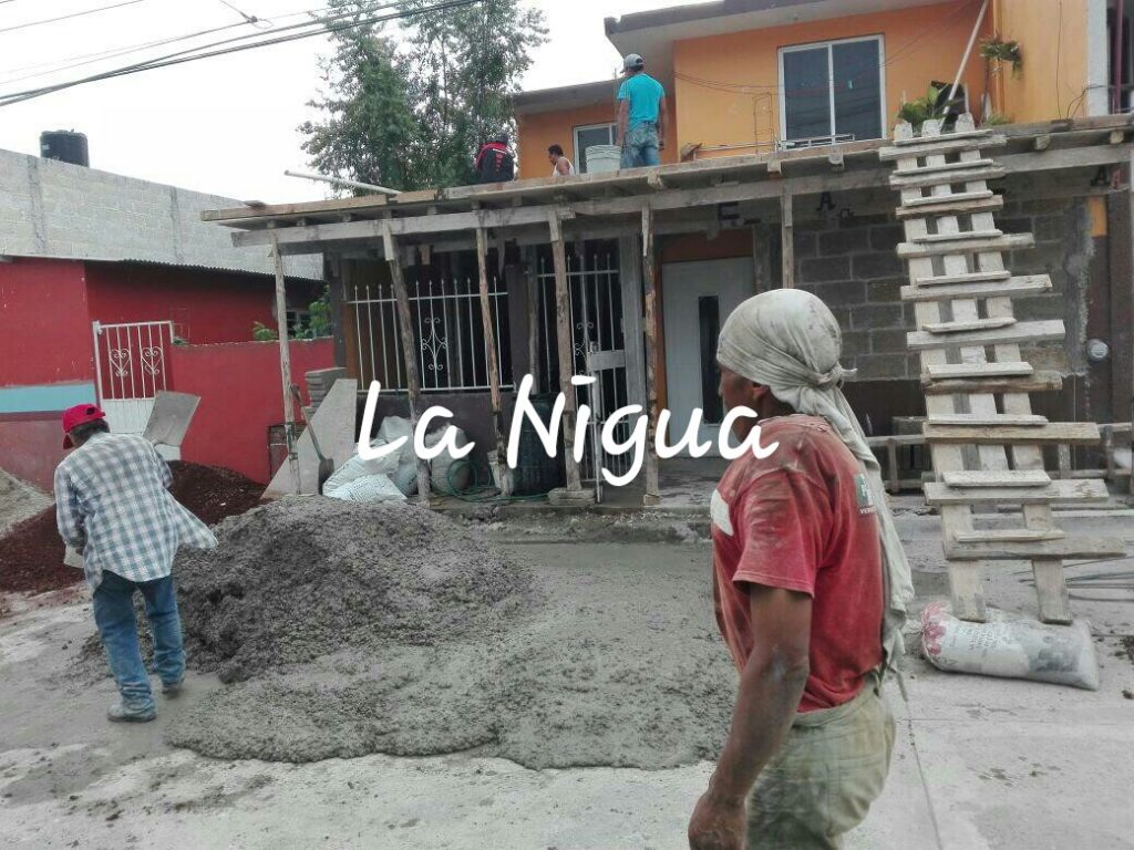 Miles de trabajadores salen todos los días en busca de sustento por falta de trabajo