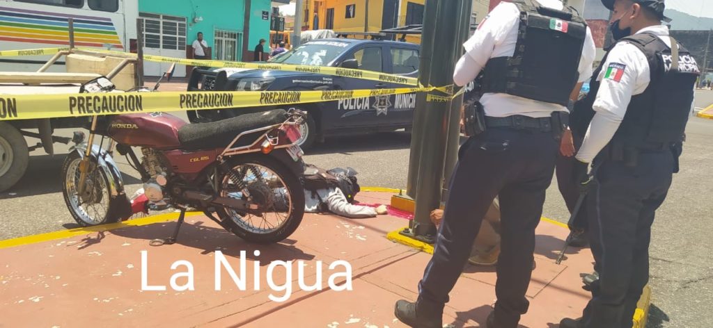 Fallece motociclista tras ser arrollado