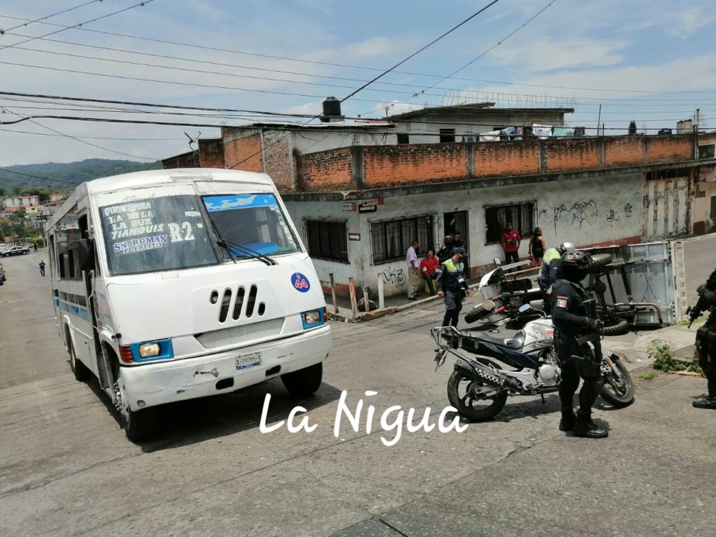 Choque atrás del Mercado Revolución