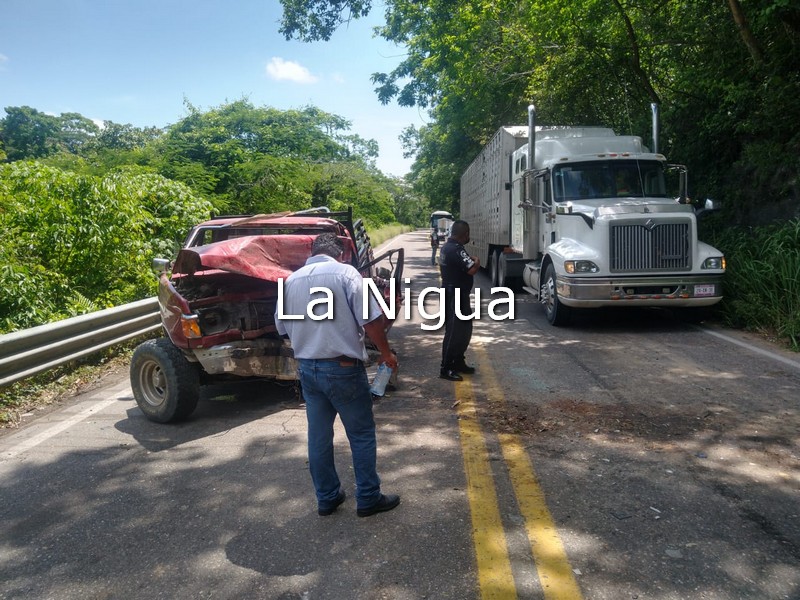 Brutal accidente en la carretera Papantla a Gutiérrez Zamora