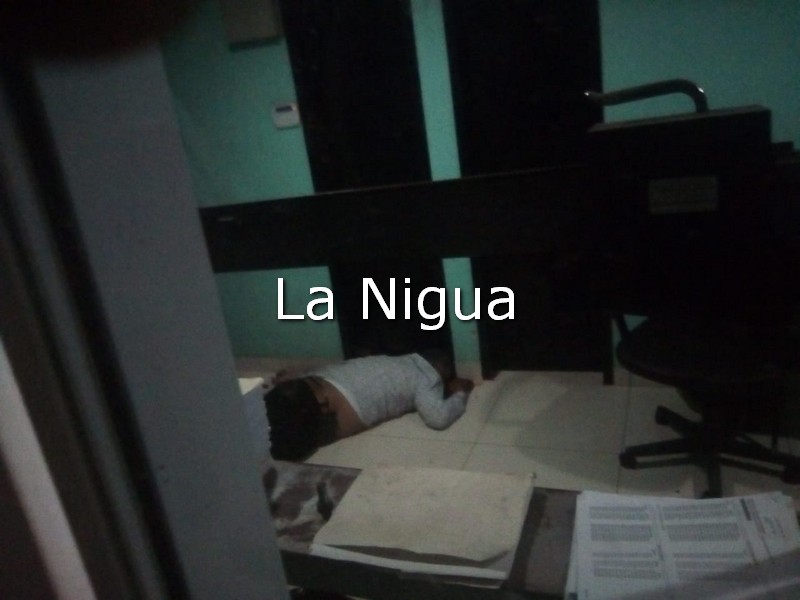 ASESINAN A VIGILANTE EN EMPAQUE DE PIÑA EN CIUDAD ISLA.