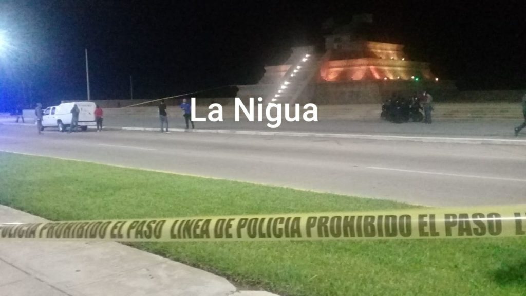 Dejan dos descuartizados y narcomanta en Coatza