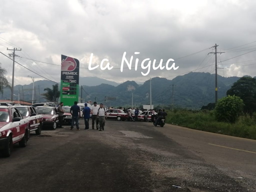 Posible desalojo de taxistas