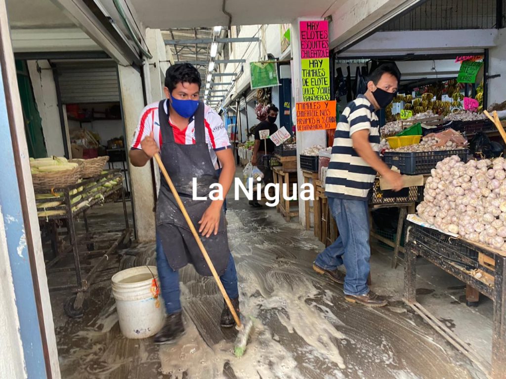 Avanza Ayuntamiento de Córdoba en sanitización de mercados municipales