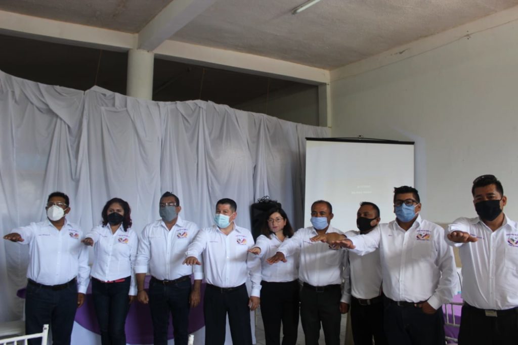 Toman protesta a representantes de Alianza Local por Veracruz A. C.