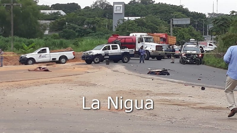 Muere pareja de motociclistas tras ser arrollados.