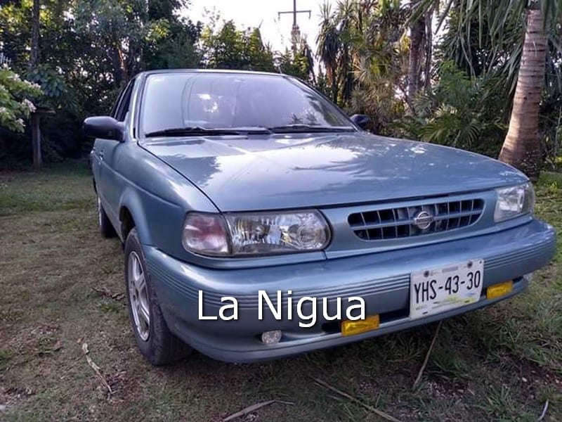 Roban Tsuru en el panteón de Amatlán.