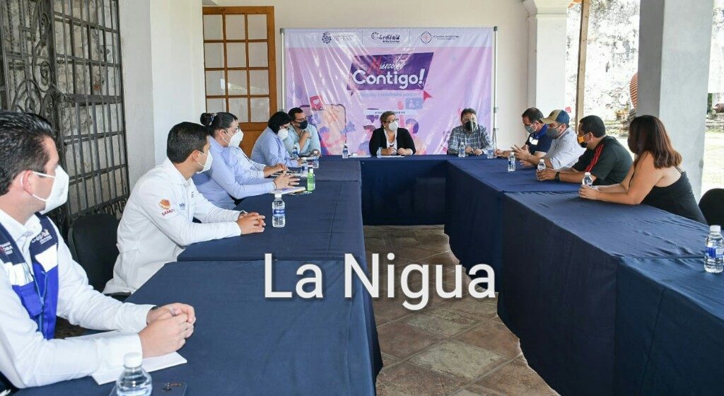 Diálogo constante genera soluciones y une a la comunidad: Lety López