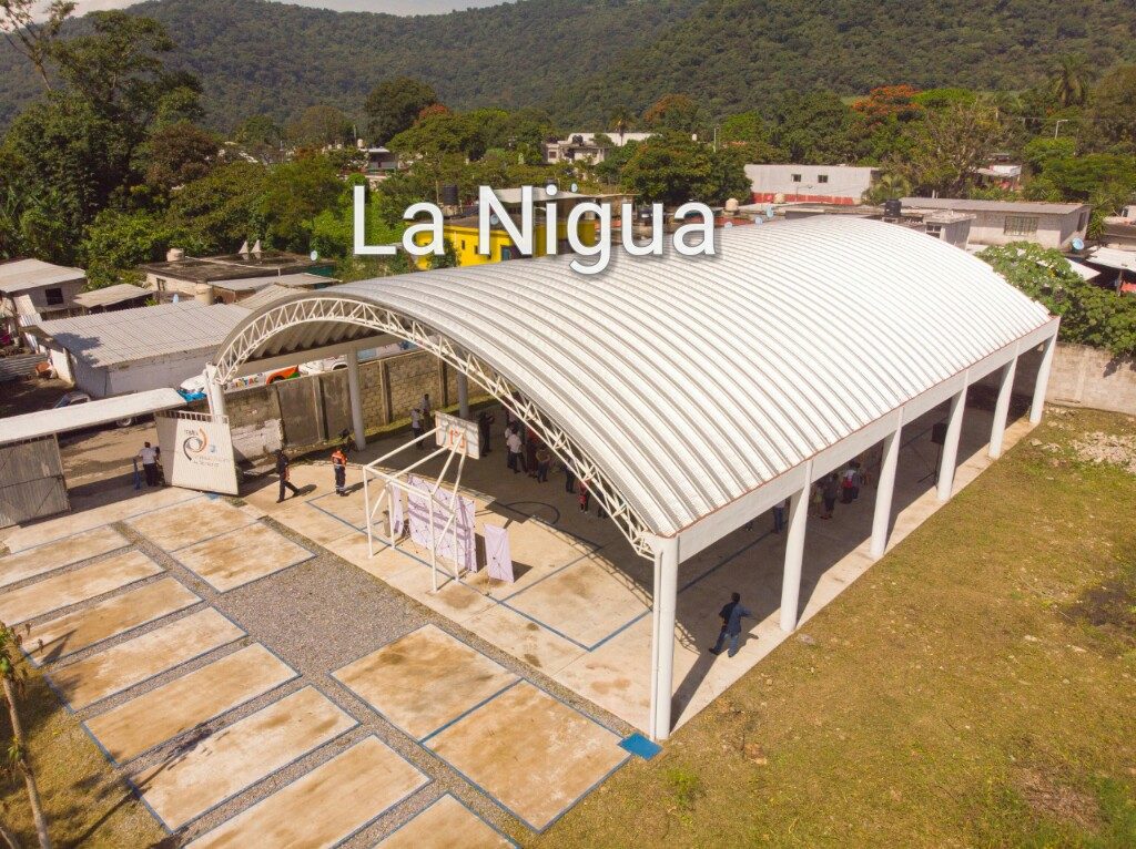 Inaugura Ayuntamiento de Ixtaczoquitlán domo y canchas de usos múltiples en TEBAEV de Cuautlapan