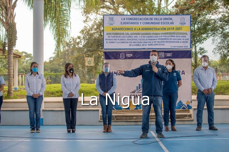 Inauguran cancha techada para primaria de Villa Unión