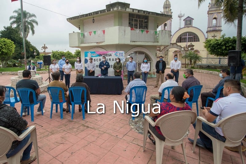 Entregan las primeras escrituras del programa de regularización de predios en Monte Blanco