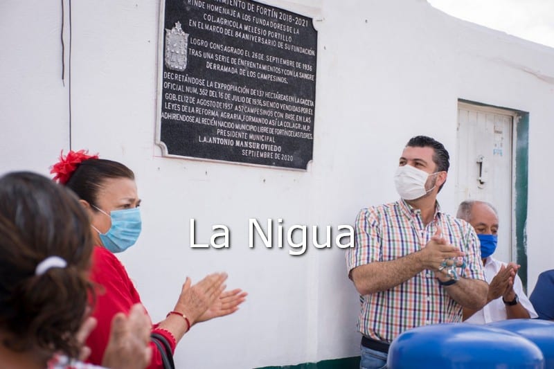 Celebran 84 aniversario de la fundación de la col. Melesio Portillo con develación de placa conmemorativa