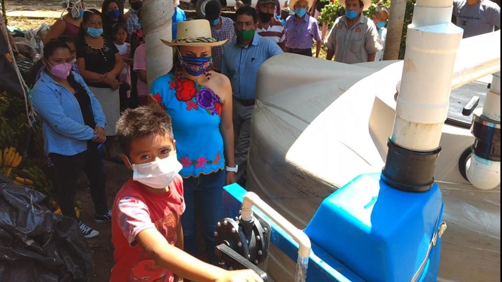 ENTREGAN SISTEMAS DE AGUA EN NARANJOS