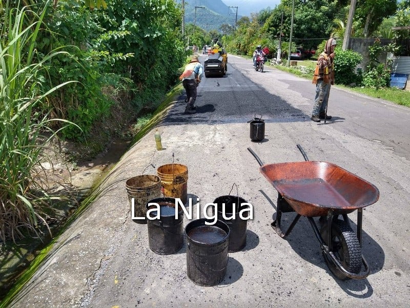 Avanza programa de bacheo en calles y avenidas de Ixtaczoquitlán