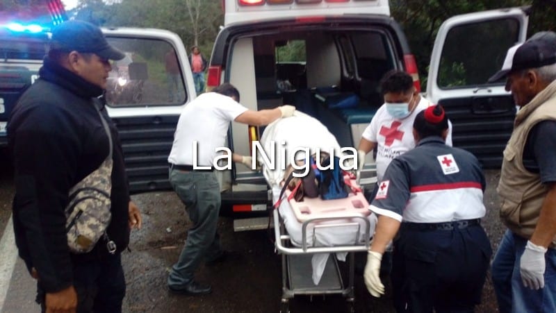 Se desfigura el rostro, motociclista al derrapar su motocicleta en Papantla