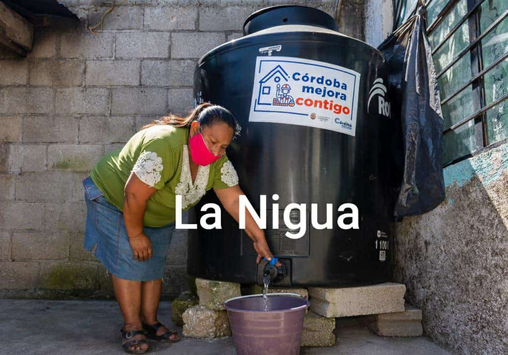 Tinacos captadores de agua mejoran la vida de familias de comunidades de Córdoba