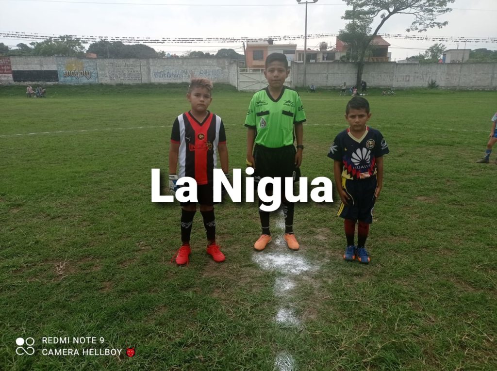 Niño árbitro debuta enCuitláhuac; Jezra felicidades