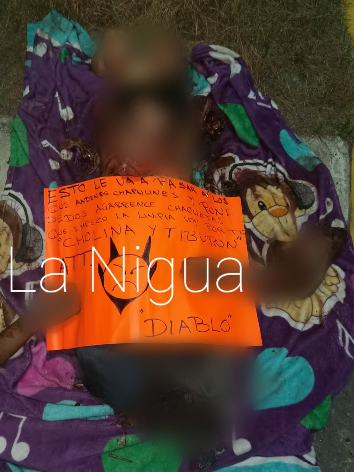 Desmembrado y con mensaje.