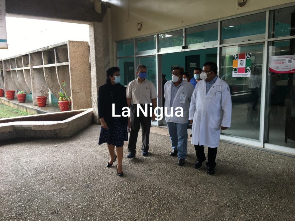 Recorre la titular del IMSS en Veracruz Sur unidades médicas