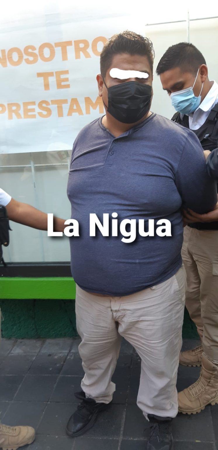 Sujeto atropella a elemento de Tránsito