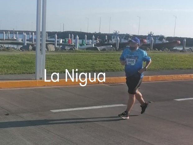 Roberto Luévano Vega, brillo enla carrera atlética de la Naval