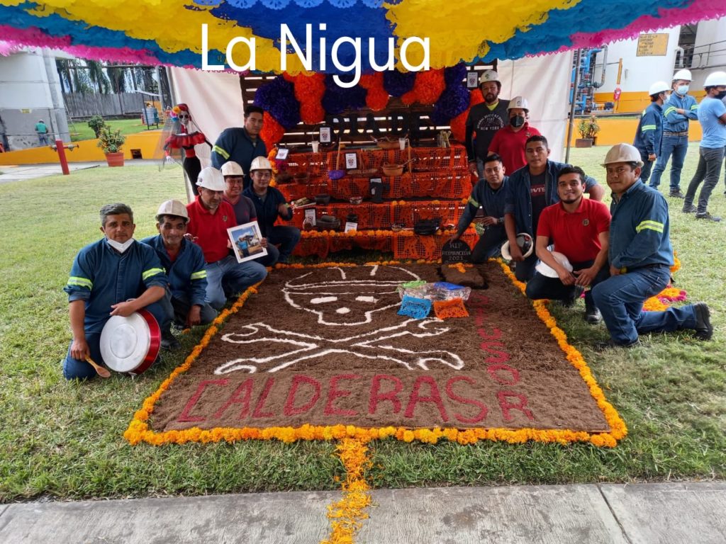 Realiza CEA concurso interno de Altares de Muertos