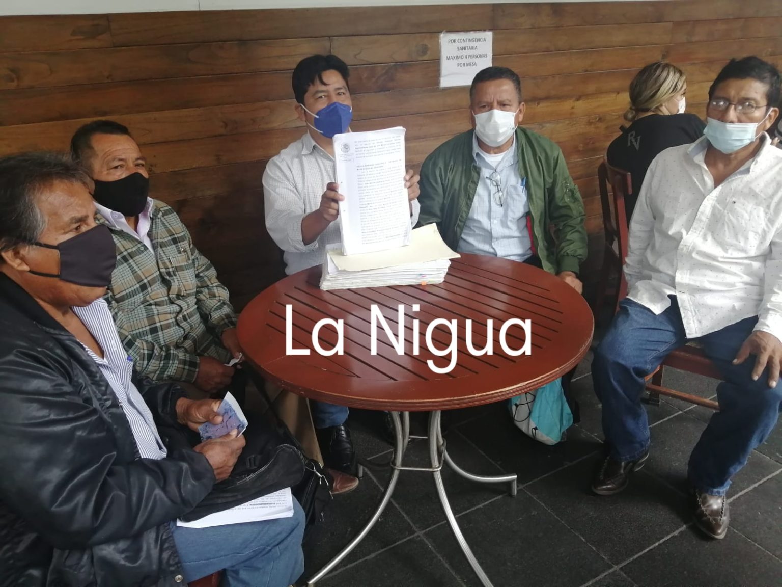 Ex diputado local le pelea tierras a campesinos de Jacomulco