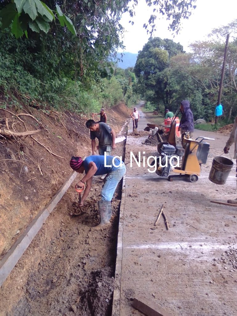 Rehabilita Ayuntamiento de Ixtaczoquitlán camino a Zoquitlán Viejo