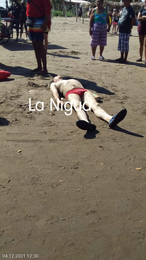 Muere ahogado, turista de CDMX en playa de Tecolutla 2 20211204 184840
