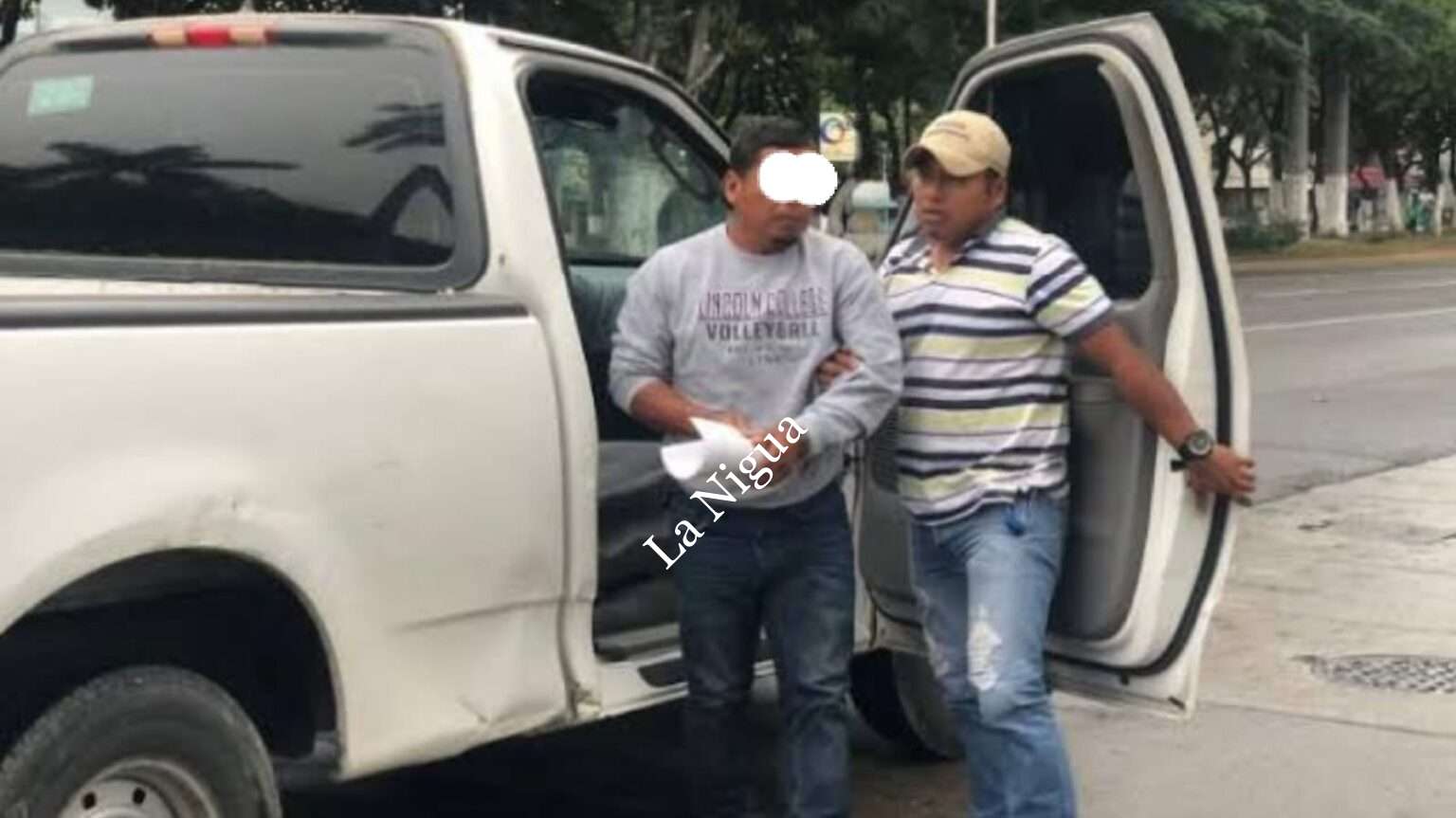 Detienen ministeriales a depravado sujeto en Castillo de Teayo