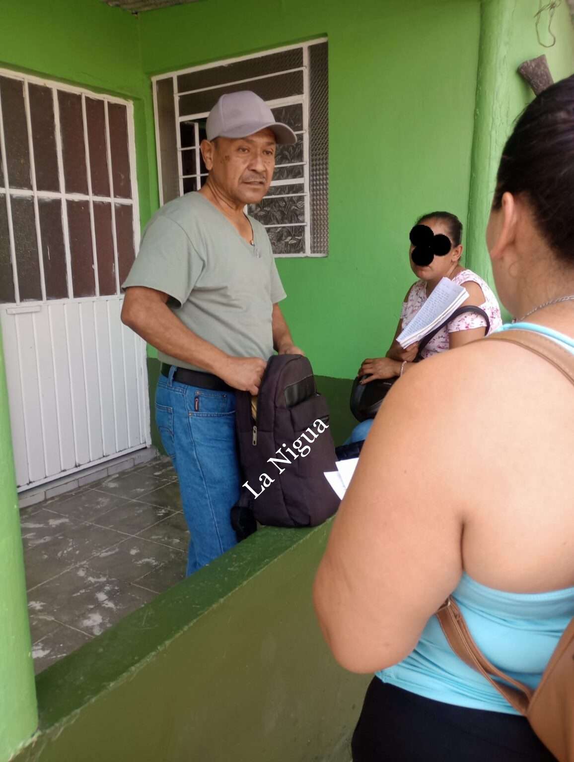 Reportan a sujeto que comete fraudes ofreciendo casas