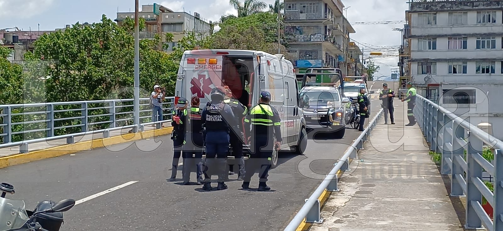 Provoca movilización intento de suicidio en puente de la calle 6. 14 IMG 20240712 WA0059