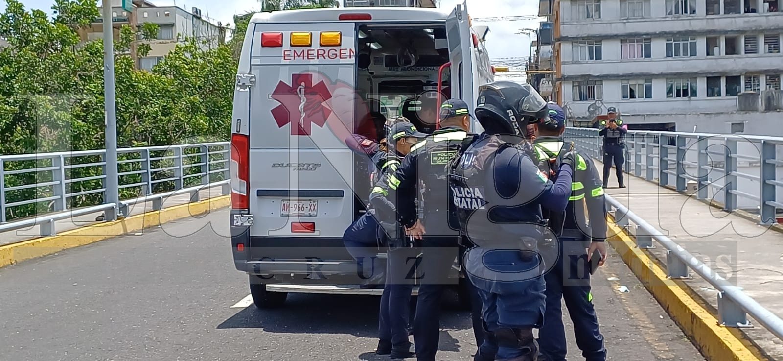 Provoca movilización intento de suicidio en puente de la calle 6. 12 IMG 20240712 WA0060