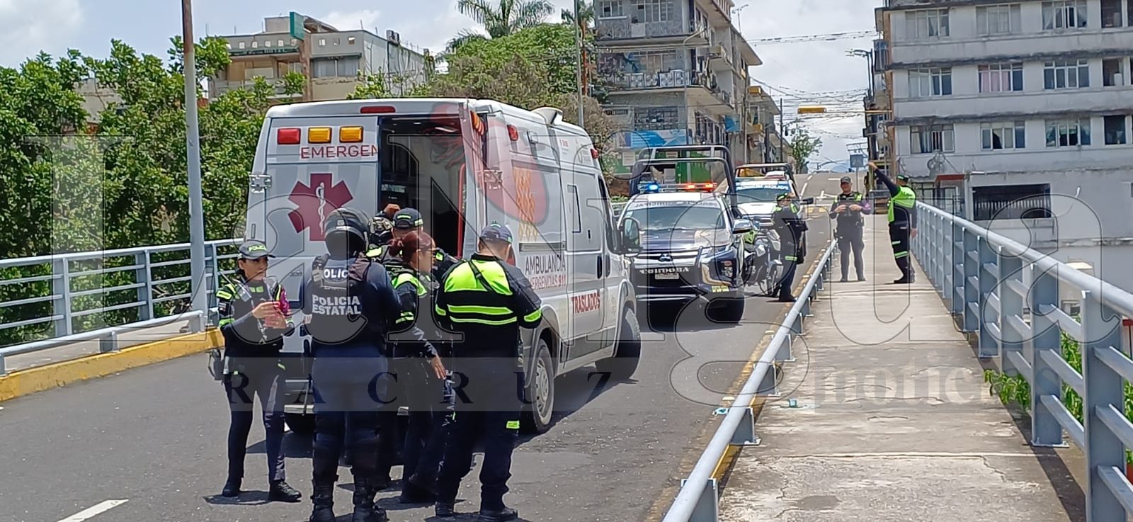 Provoca movilización intento de suicidio en puente de la calle 6. 13 IMG 20240712 WA0061