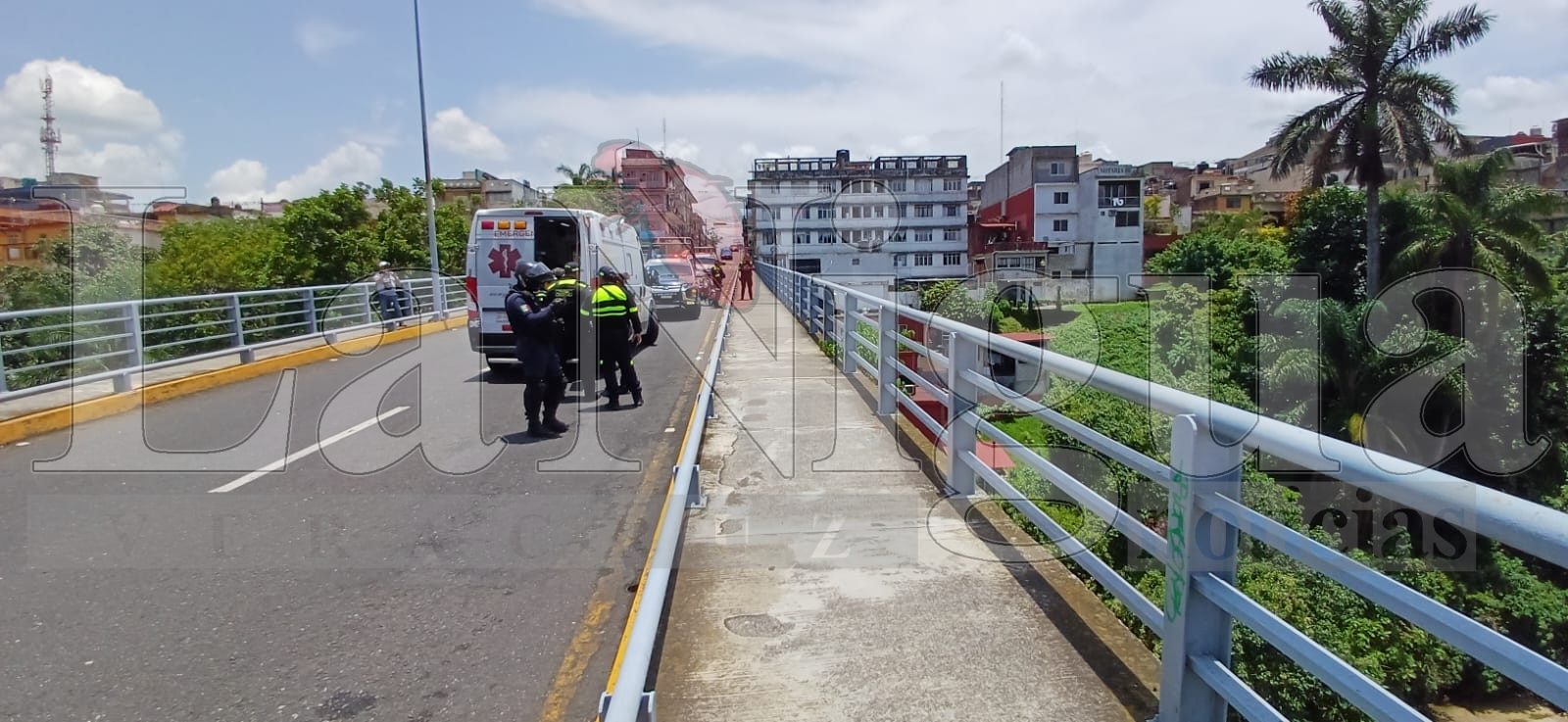 Provoca movilización intento de suicidio en puente de la calle 6. 8 IMG 20240712 WA0064