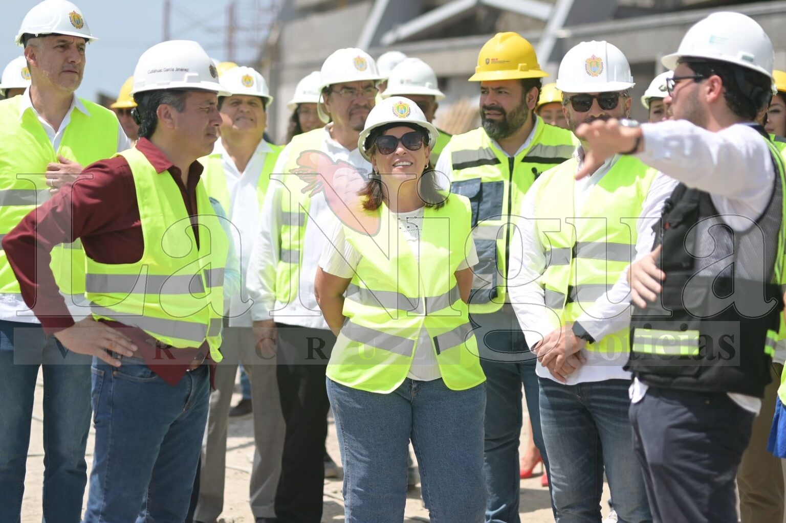 RECORREN CUITLÁHUAC GARCÍA Y ROCÍO NAHLE OBRAS DEL ESTADIO E ILUSTE INSTITUTO VERACRUZANO IMG 20240717 WA0097