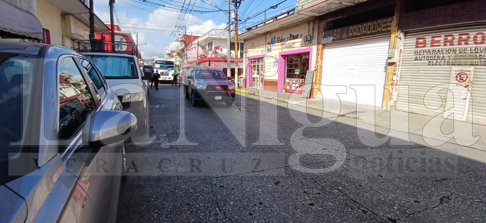 Camioneta Toyota provoca un accidente en Córdoba. 6 IMG 20240824 WA0162