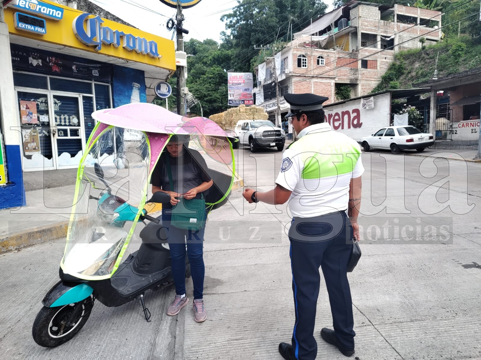 Meten autoridades preventivas a motociclistas en Papantla 4 IMG 20240831 WA0000