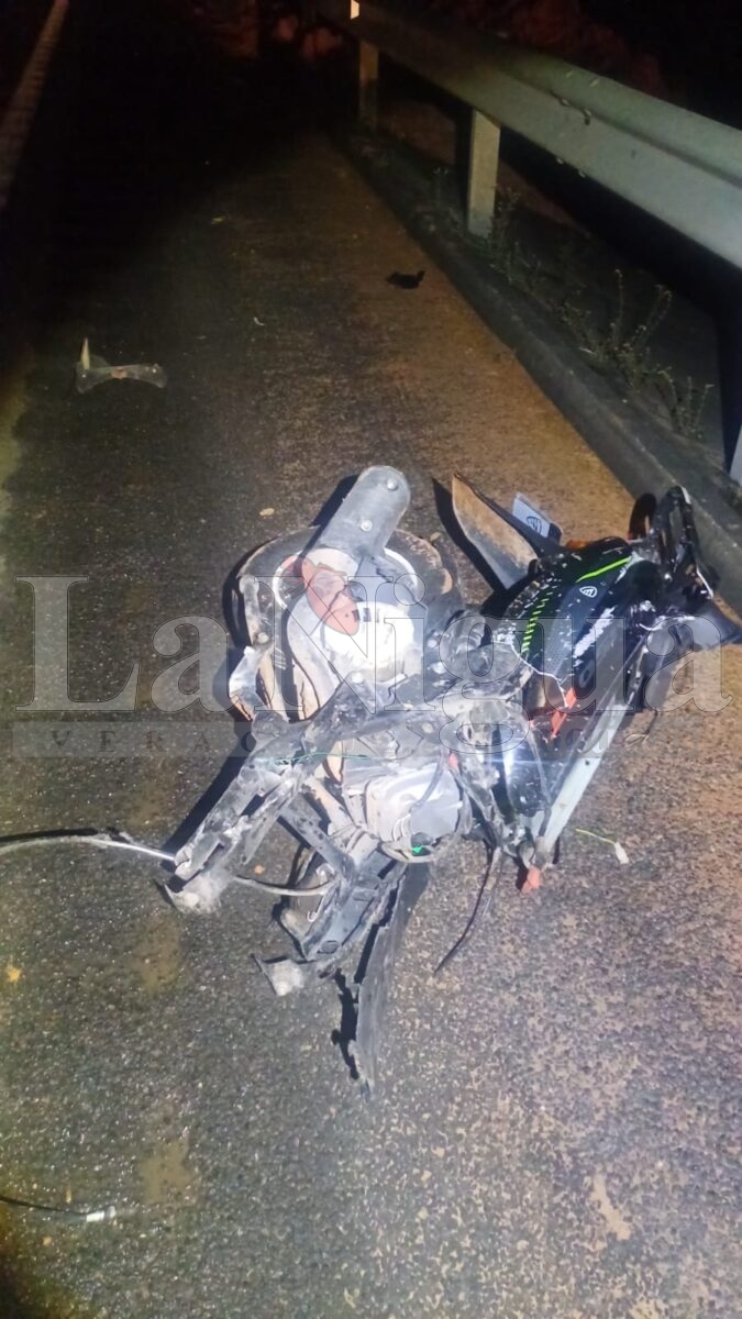 Grave motociclista que fue embestido por tráiler en la carretera Coatzacoalcos-Villahermosa