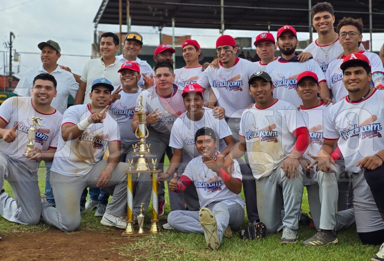 Joya de pitcheo de “Bimbo” Torres y Bravos de Radycom, campeón