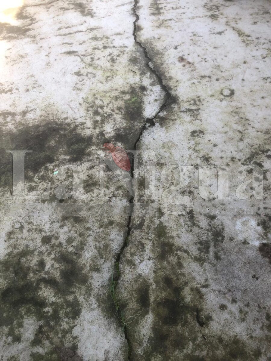 Se hunde escuela en Huiloapan