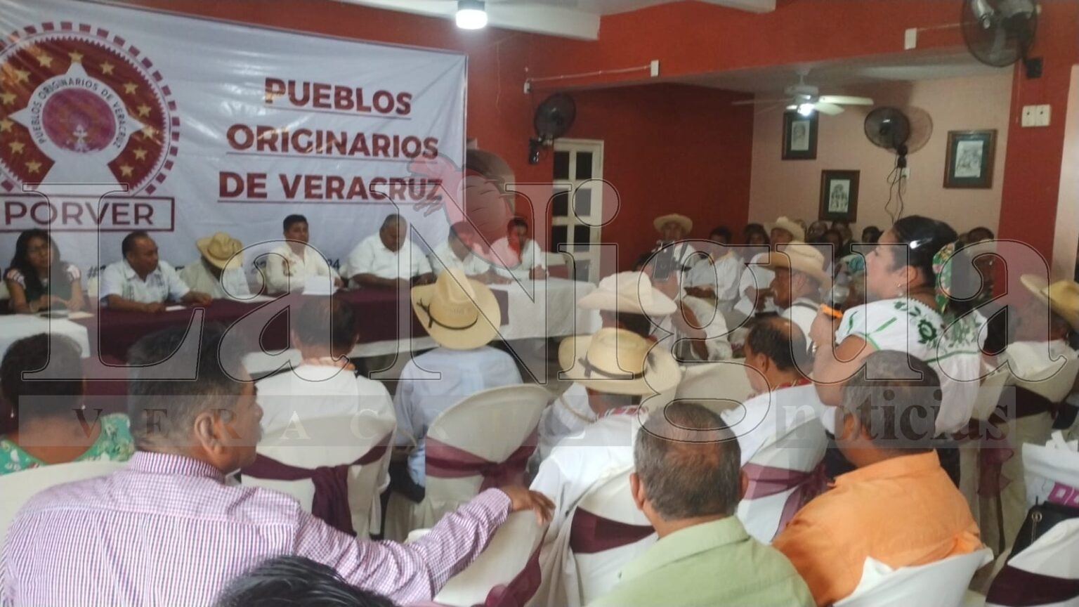 Difunden Temas Relevantes para los Pueblos Originarios sobre Reforma del Artículo 2º Constitucional en Papantla
