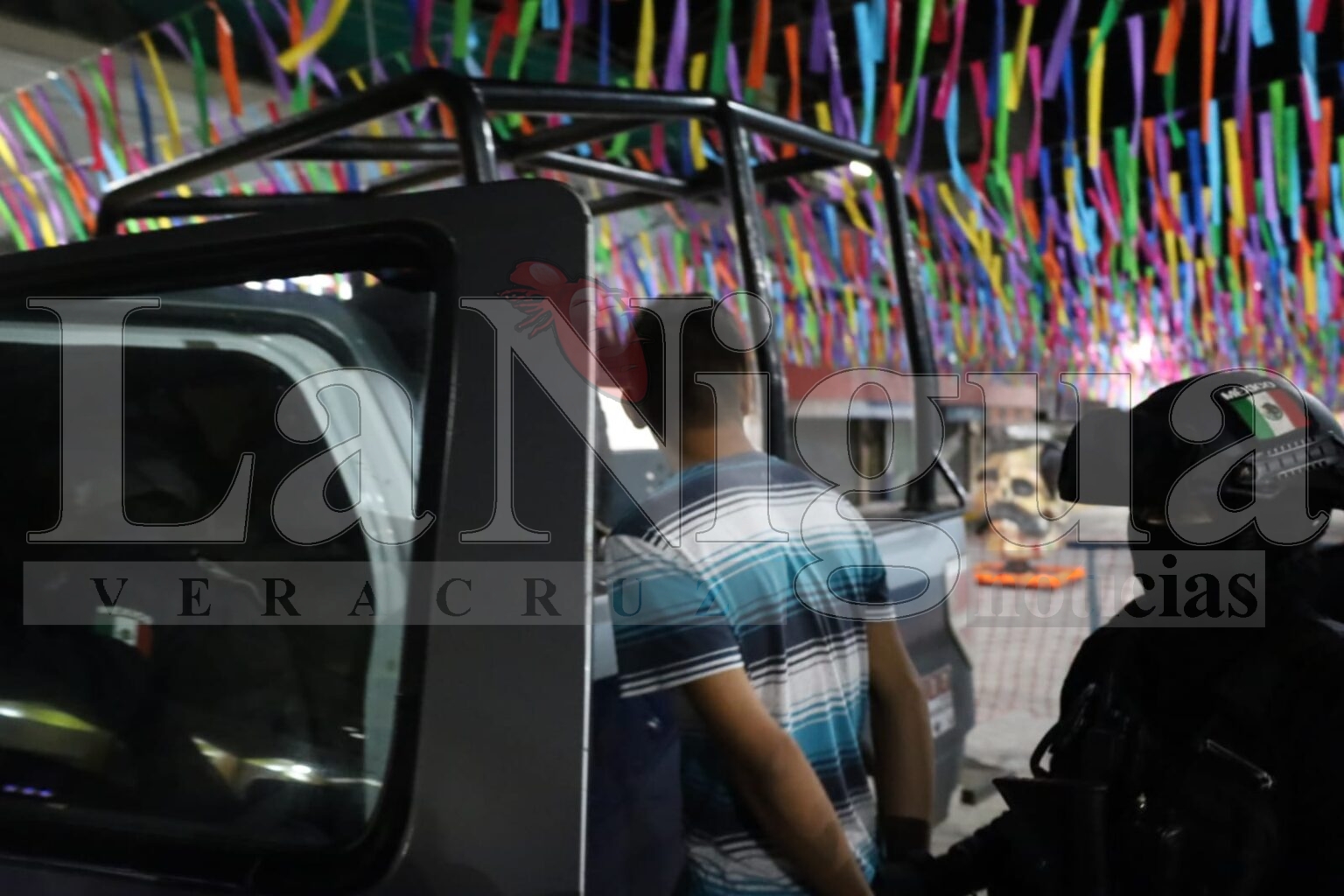 Policía de proximidad detiene a motociclista con moto robada