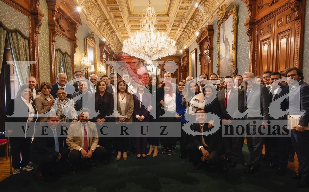 ROCÍO NAHLE ASISTE A ENCUENTRO DE GOBERNADORES ENTRANTES Y SALIENTES CON CLAUDIA SHEINBAUM