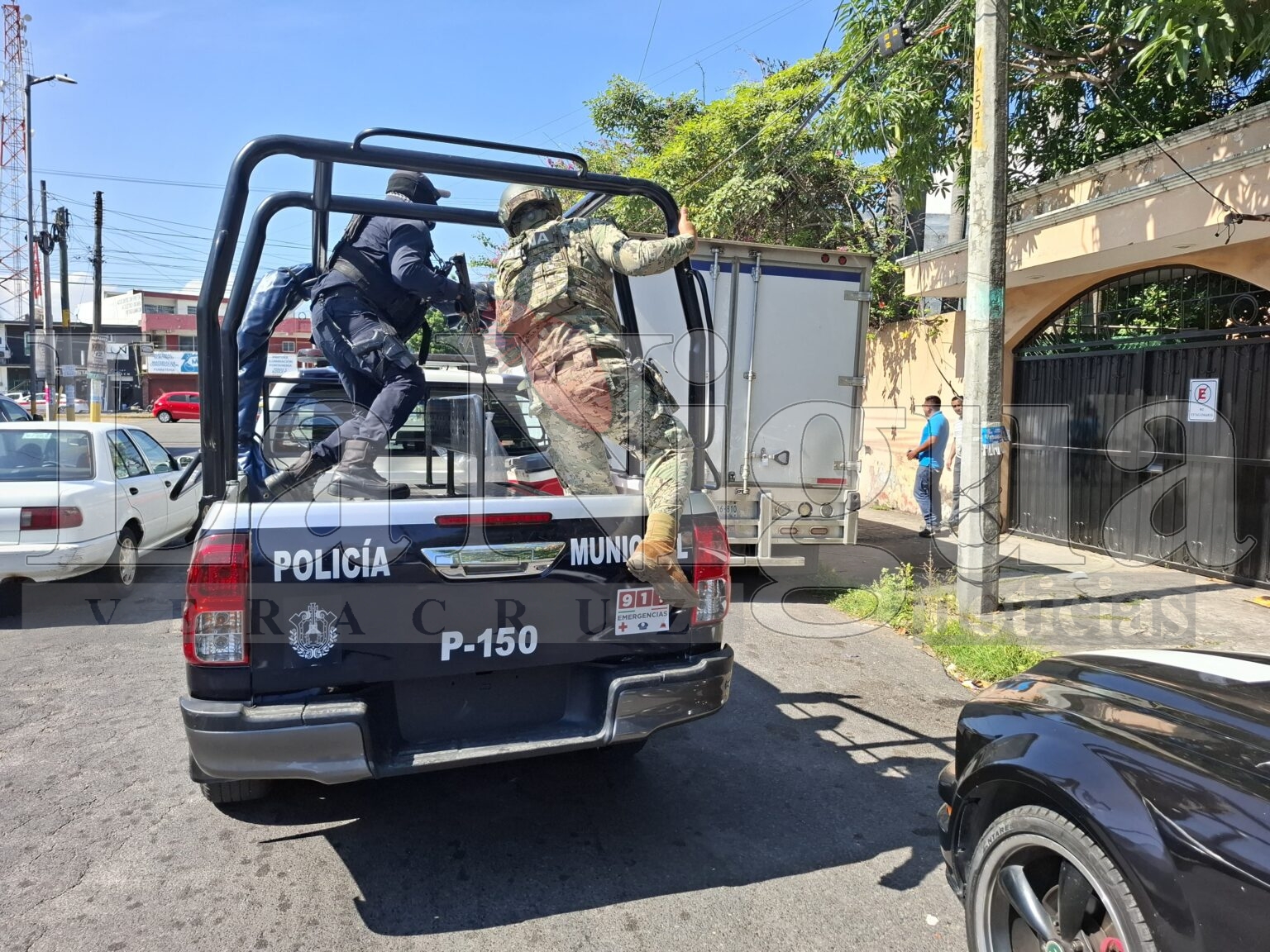 PAREJA LOS AGARRA DESPREVENIDOS Y LES ROBAN 50 MIL PESOS EN ITURBIDE