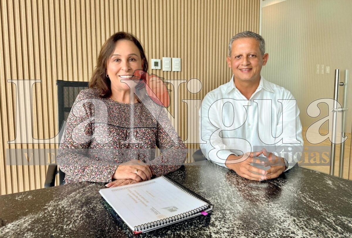 ALFONSO REYES GARCÉS, TITULAR DE SSP, ANUNCIA ROCÍO NAHLE