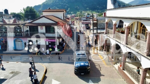 Celebran con éxito el primer desfile conmemorativo al 20 de noviembre en el municipio de Chocamán 13 IMG 20241119 WA0086