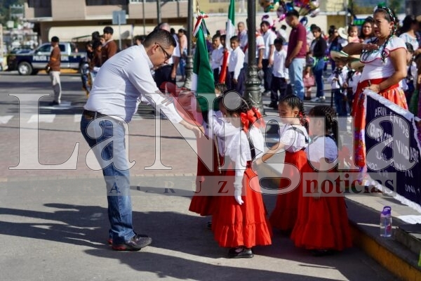 Celebran con éxito el primer desfile conmemorativo al 20 de noviembre en el municipio de Chocamán 9 IMG 20241119 WA0093