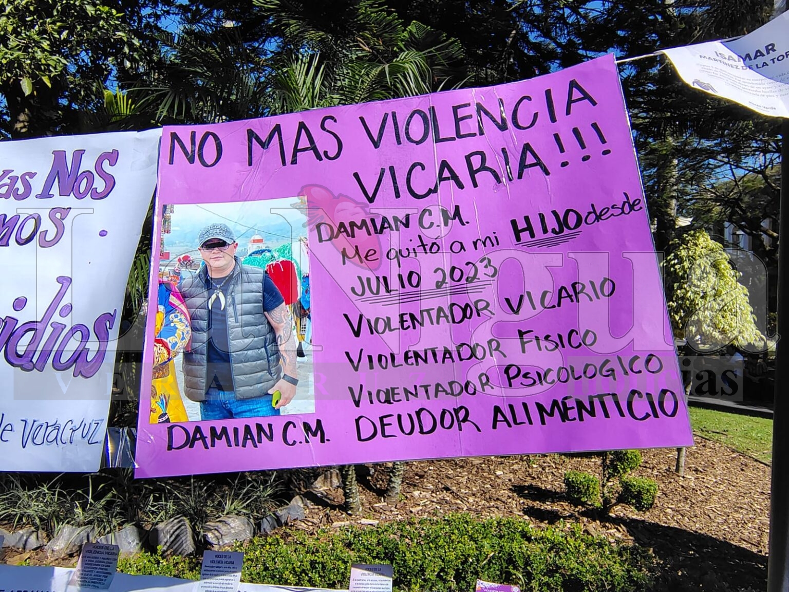 Denuncian violencia contra mujeres a través de un tendedero en Orizaba